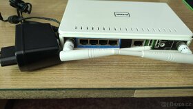 D-Link DIR-825 rev.B2 - 2.4GHz & 5GHz WiFi - 3