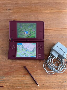 Nintendo DSi XL v Top stavu s příslušenstvím - 3