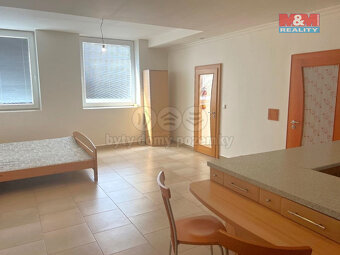 Pronájem bytu 1+kk, 38 m², Holice, ul. Pardubická - 3