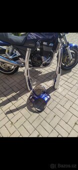 Suzuki GSX 1400 - 3