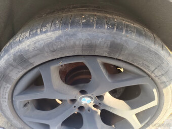 Dvourozměrná letní sada kol na BMW E71 a E70 - 3