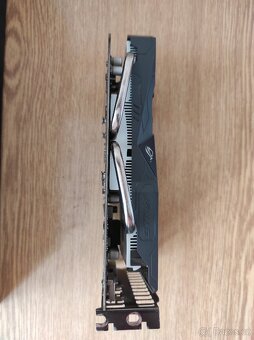 Asus Rog Strix RX 560 4GB - 3