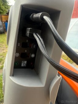 Autochladnička 33l,12v,220v - 3