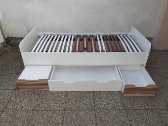 postel s úložným prostorem - 3