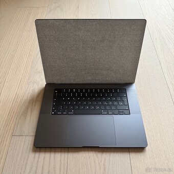 NOVÝ APPLE MACBOOK PRO 16” 2024 M3PRO (12core)/512GB/18GB - 3