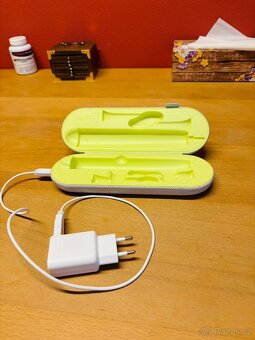 NABÍJEČKY K ELEKTRICKÉMU ZUBNÍMU KARTÁČKU - 3