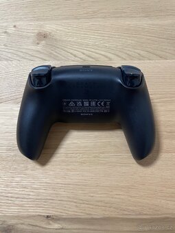 PlayStation 5 DualSense - 3
