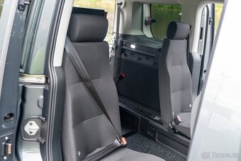 Ford Tourneo Connect s úpravou pro vozíčkáře - 3