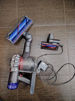Ruční aku vysavač Dyson Car+Boat - 3