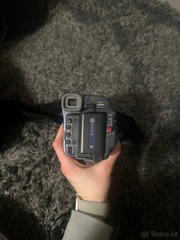 Videokamera Sony CCD-TRV 228 - 3