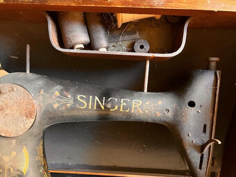 Daruji historický šicí stroj značky Singer - 3