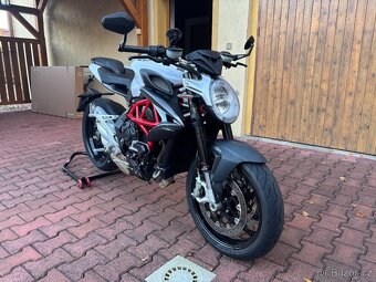 MV Agusta Brutale 800 - 3