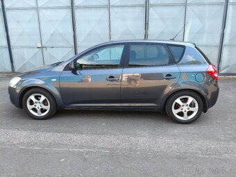 Prodám Kia Ceed 1.6 benzín,AUTOMAT - 3