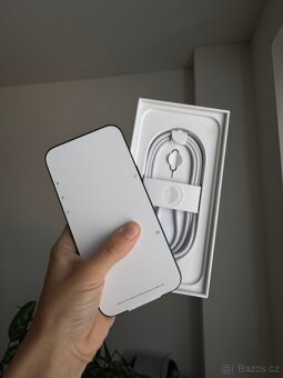 iPhone 16 Plus - 3