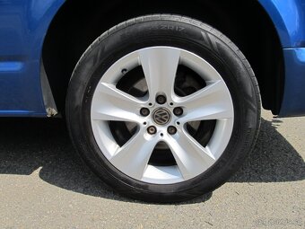 Volkswagen Caravelle 2.5 TDI 7 míst 4 x 4 - 3