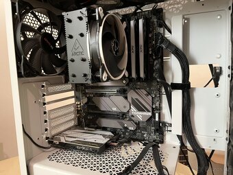 Intel 11700K/32GB ram/MSI tomahawk/Bequiet 500DX/550W - 3
