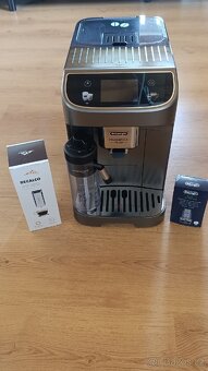 Automatický kávovar De'Longhi Magnifica Plus ECAM320.70TB - 3