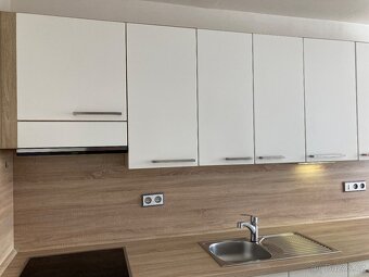 Kuchyňská linka včetně spotřebičů - 3
