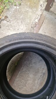 Pneu 225/40 r18 - 3