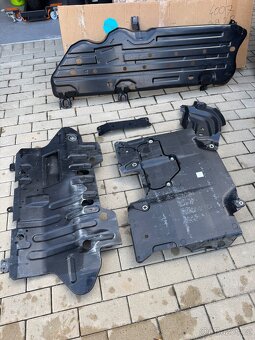 Kryty podvozku Toyota Land Cruiser 250 - 3