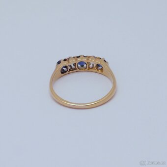 Zlatý prsten se safíry a diamanty - 3