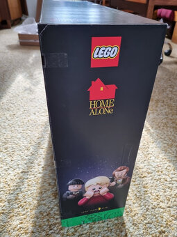 LEGO Ideas 21330 Sám doma - 3