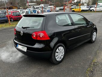 VW Golf V 1.4i 55kw, r.2005, serviska, STk, klima - 3