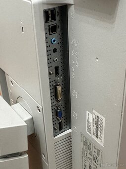 Monitor 24" NEC MultiSync LED EA244WMi bílý - 3