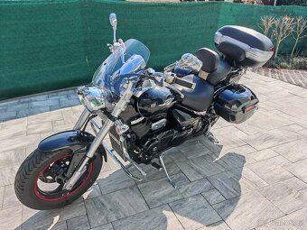 Suzuki Intruder M800 - 3