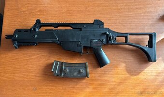 Airsoftová zbraň , komplet za 5,500kč. - 3