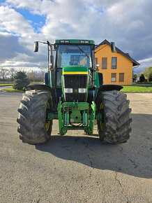 Traktor John Deere 7810 - 3