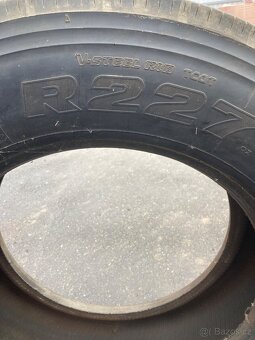 Pneu 315/60 R 22,5 - 3