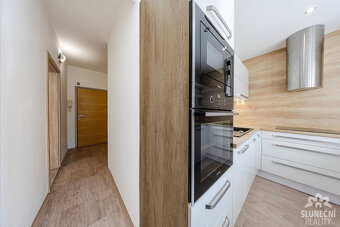 Prodej bytu 3+1, 73 m², Uherské Hradiště – Náměstí Republiky - 3