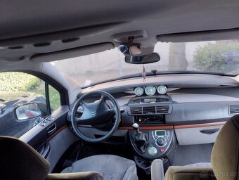 Citroen C8 / 7 míst - 3