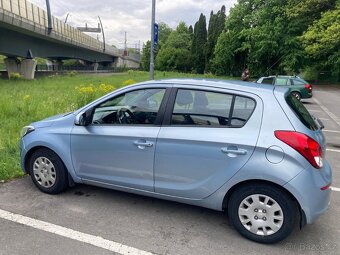 Hyundai i20 1.2 63 kw - vysoký nájezd - 3
