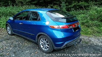 Honda Civic 1.8 i-vtec - 3