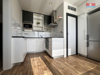 Prodej bytu 2+1, 55 m², Praha 9, ul. Tupolevova - 3