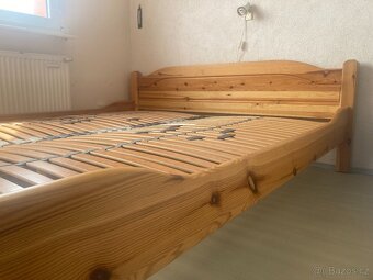 Manželská postel z masivu + rošty - 3