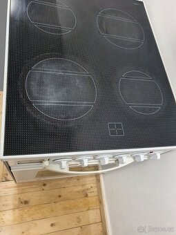s dovozem na 220V elektrický sporák - horkovzdušný - 3