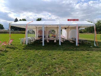 Prodám bytelný kvalitní párty stan 5x10m. - 3
