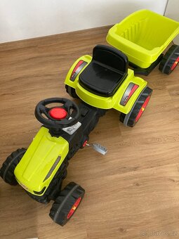Slapaci traktor s privesem - 3