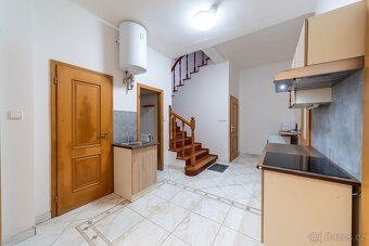 Prostorný pokoj pro jednu osobu v Proseku - 3