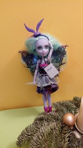 Monster high Twyla - 3