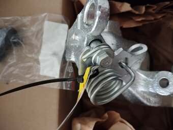 AUDI Brzdový třmen (1pístový) - 3