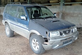 Nissan terrano 2 - 3
