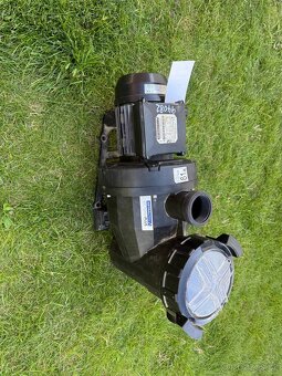 bazénové čerpadlo AstralPool Victoria Plus Silent - 3