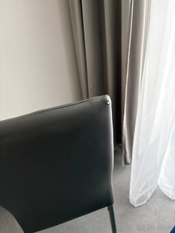 Jídelní stůl a židle - 3