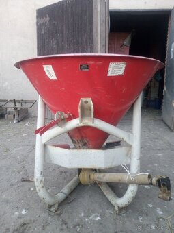 Rozmetadlo průmyslových hnojiv - 3