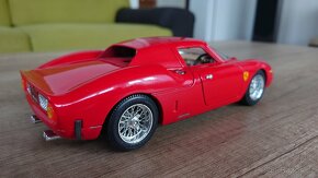 Ferrari 250 Le Mans - 1:18 Bburago - 3