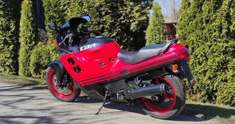 Honda CBR 1000 F SC21 luxusní stav - 3